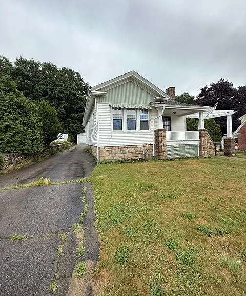 199 High St #HOUSE — Photo 1