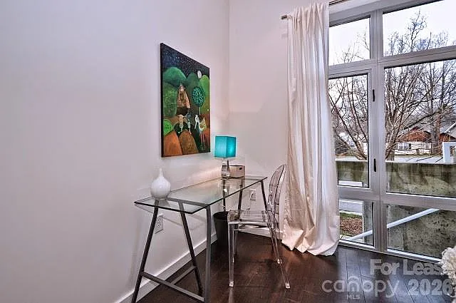318 Viburnum Way Ct — Photo 4
