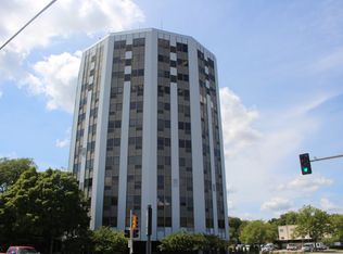 201 W Springfield Ave #808, Champaign, IL 61820