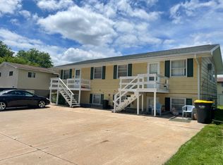 910 Redwood St E #1, La Crescent, MN 55947