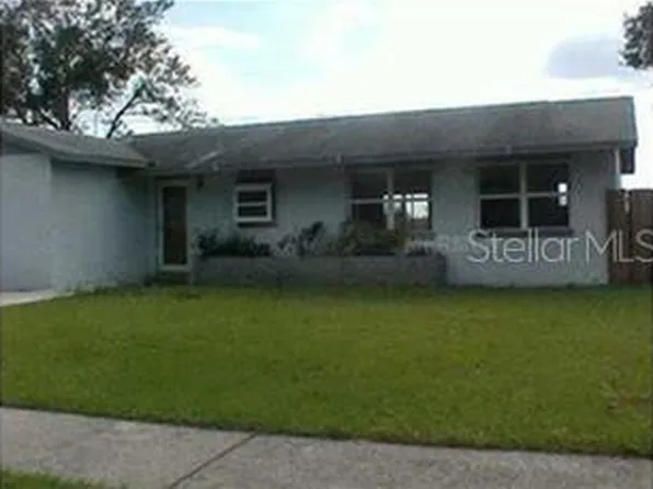 21604 Southwood Dr, Lutz, FL 33549