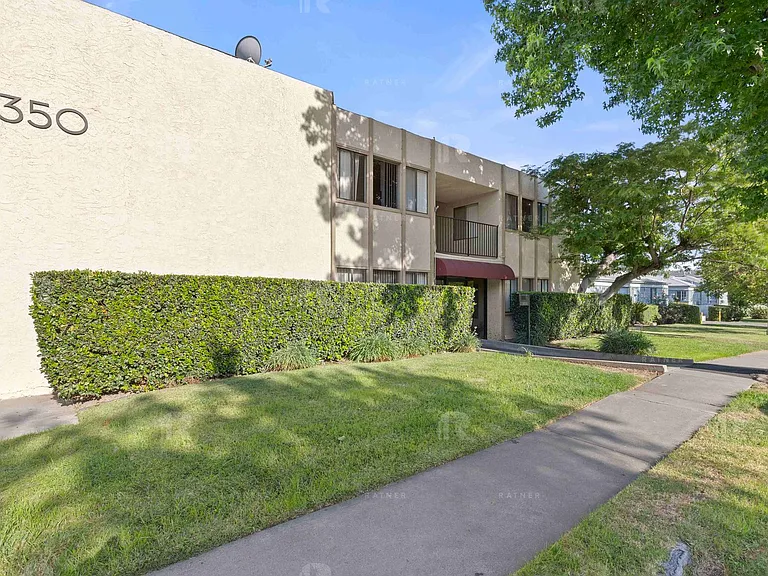 (Ar/Jo/Em:B) 350 S. Sierra Madre Blvd — Photo 23