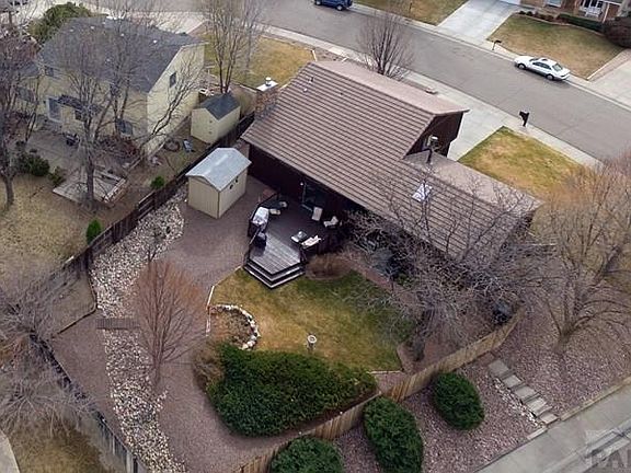 3rd image of 10 Windflower Ct