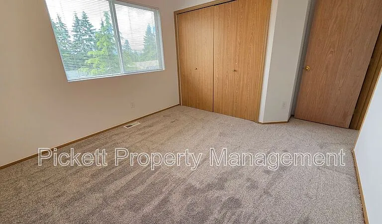 11615 Breckenridge Ln NW — Photo 32