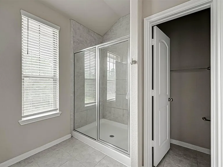 315 Biltmore Loop — Photo 30