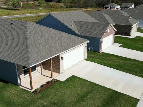 Rc Roselyn Plan, Cottage Walk