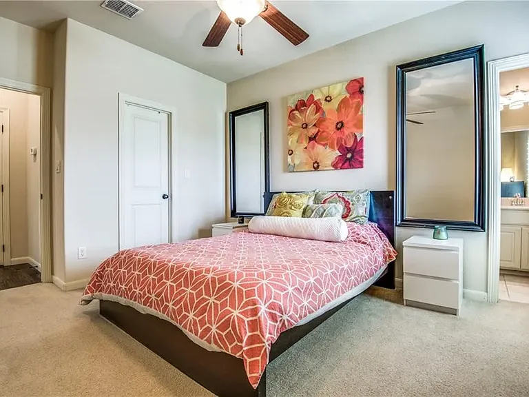 580 Butchart Dr — Photo 28