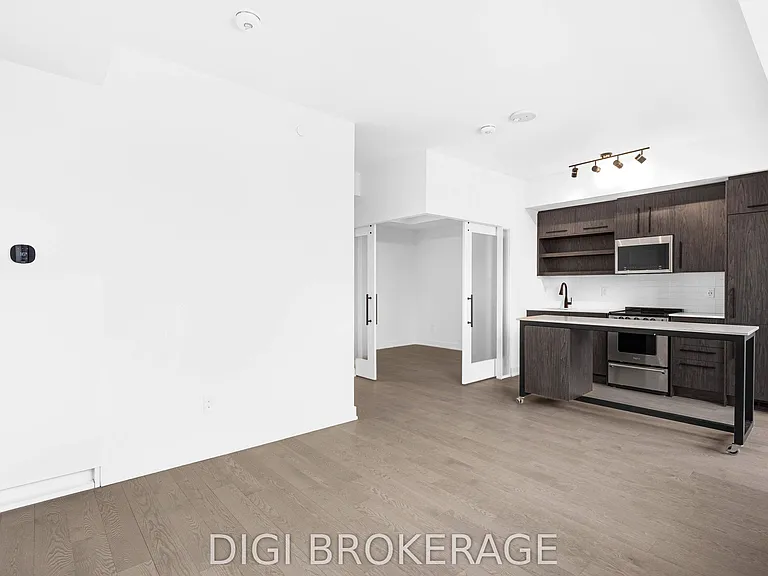560 Rideau St #413 — Photo 20