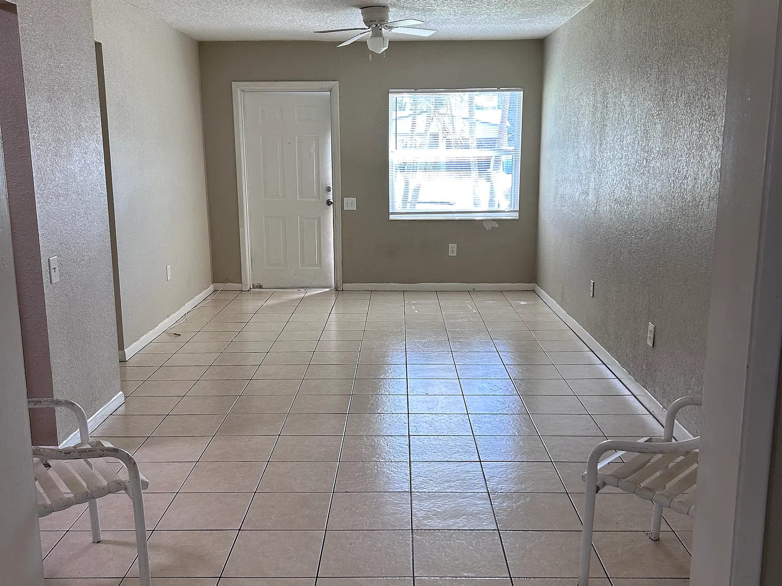 3 bed, 1224 sqft, $2,100 — Photo 3