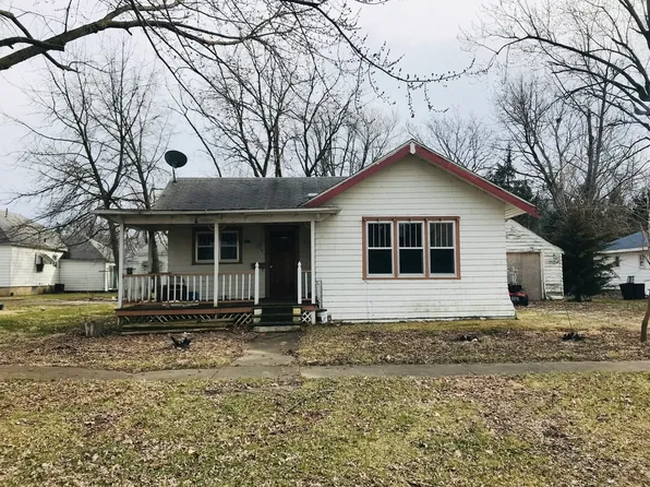 411 E Hickory St, Chatsworth, IL 60921