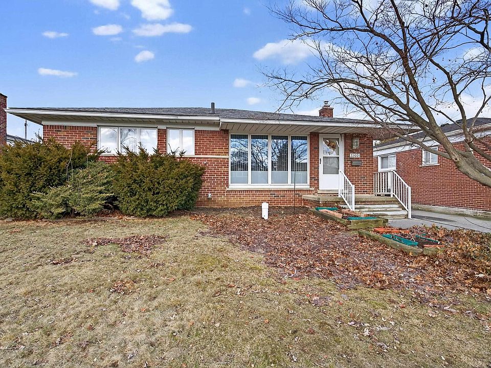 1st image of 22601 Raymond Ct