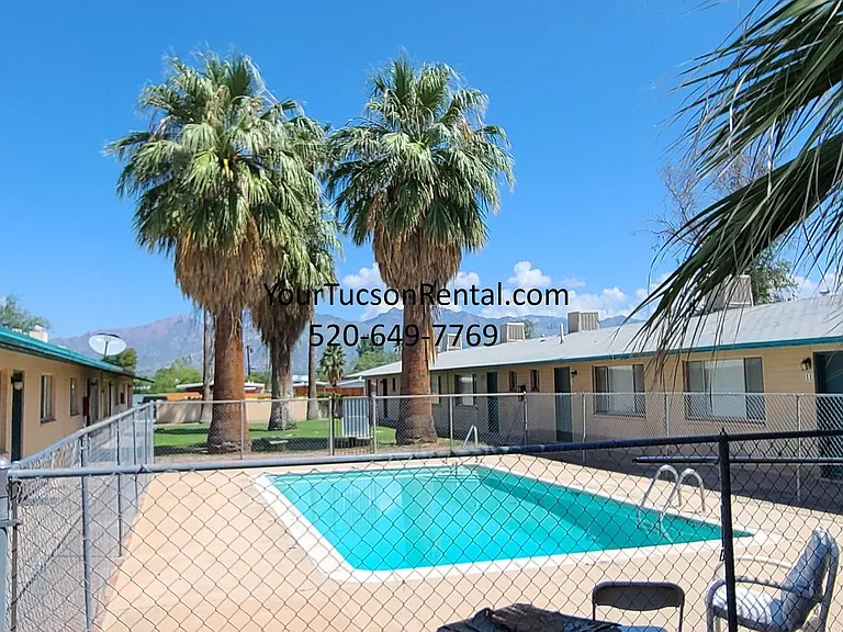 Arlington Commons - 4530 E Pima St Near Swan Road — Photo 22