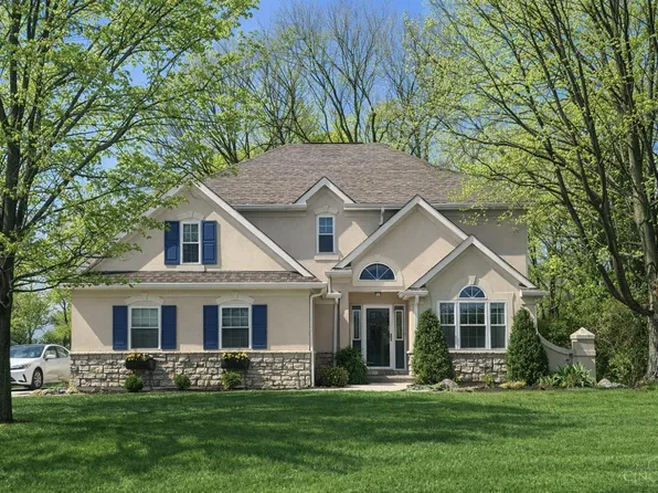 3553 Whitehills Dr, Amelia, OH 45102