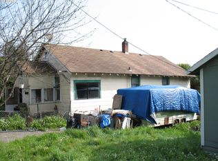 63755 Center Rd, Coos Bay, OR 97420