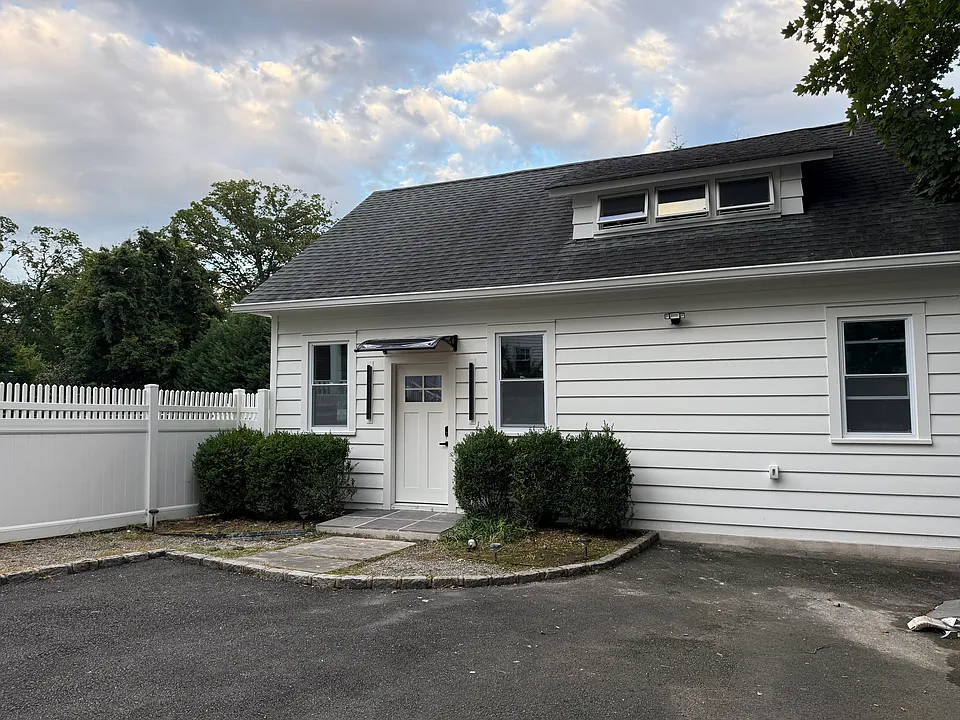 32 Oak Bend Rd