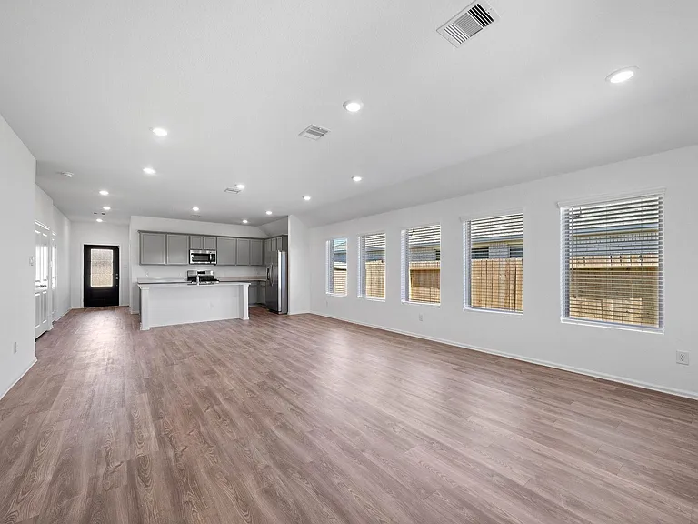5010 Lavaridge Dr — Photo 11