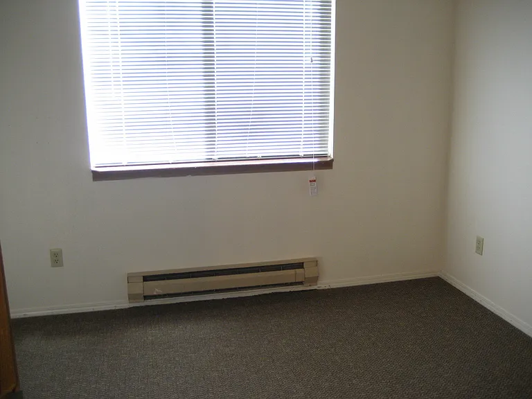 149 Wellington St — Photo 5