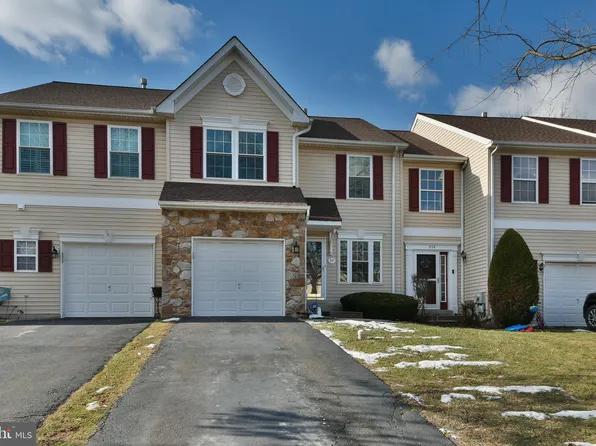 931 Katie Cir, Royersford, PA 19468