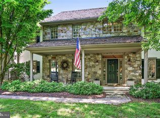 690 Farmstead Dr, West Chester, PA 19382