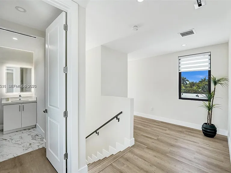1617 NE 11th St #Townhouse 1 — Photo 33