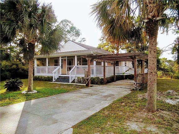 2nd image of 423 Texas Dr