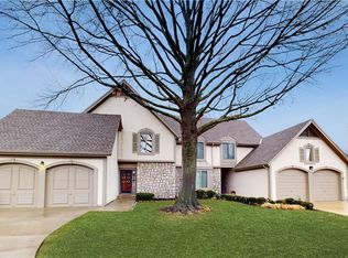11909 Westgate St, Overland Park, KS 66213