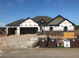 575 Douglas St, Pea Ridge, AR 72751