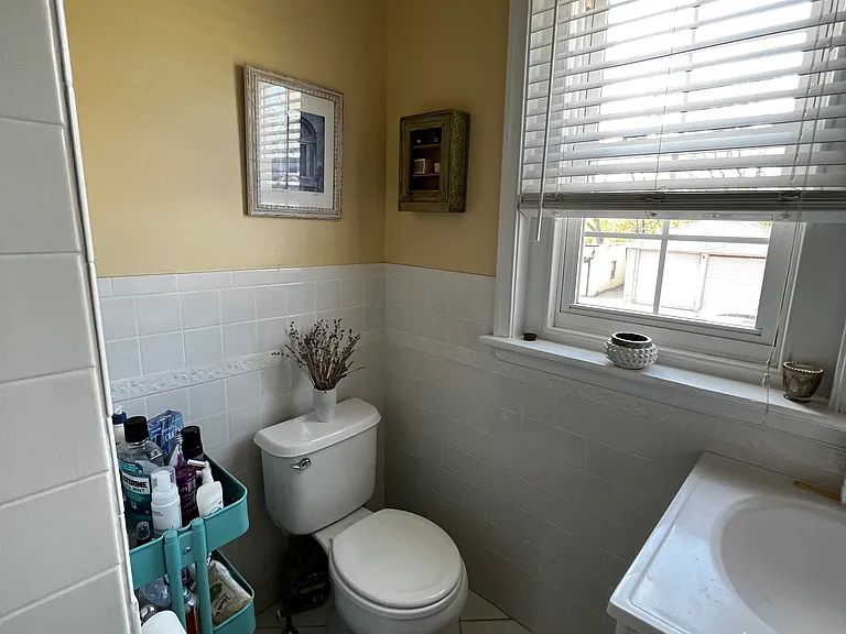 814 Penn St — Photo 11