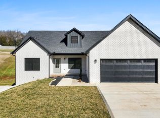 2884 Cherokee Dr, Morristown, TN 37814