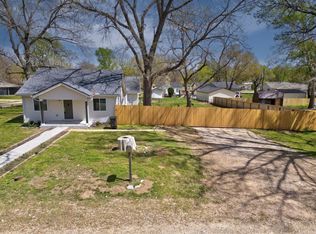1228 N 15th St, Arkansas City, KS 67005