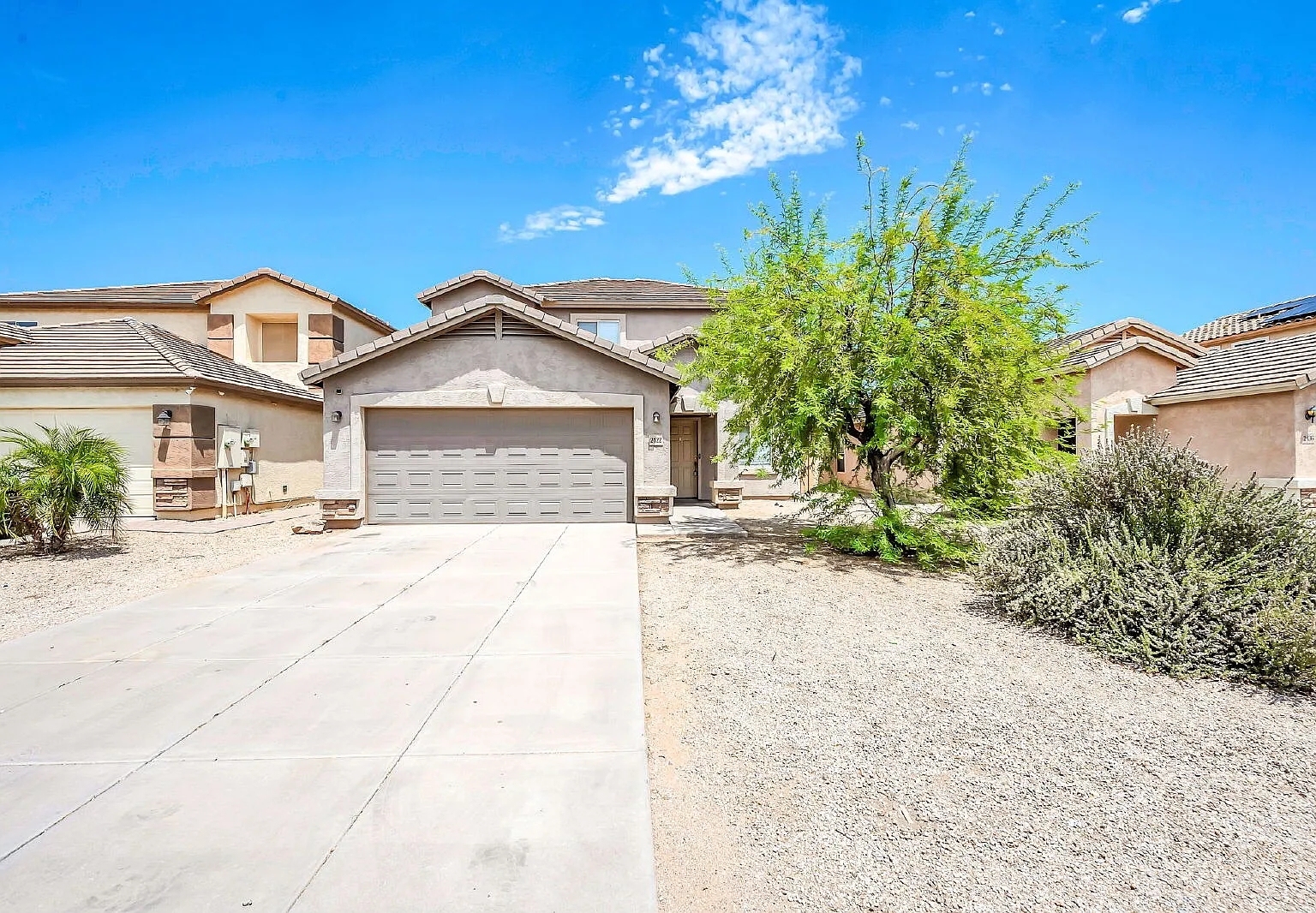 3 bed, 2.5 bath, 2069 sqft, $2,050 — Photo 1
