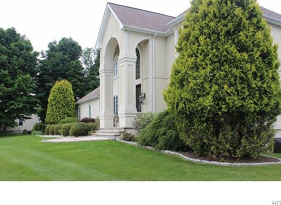 4th image of 37 Kaitlin Dr
