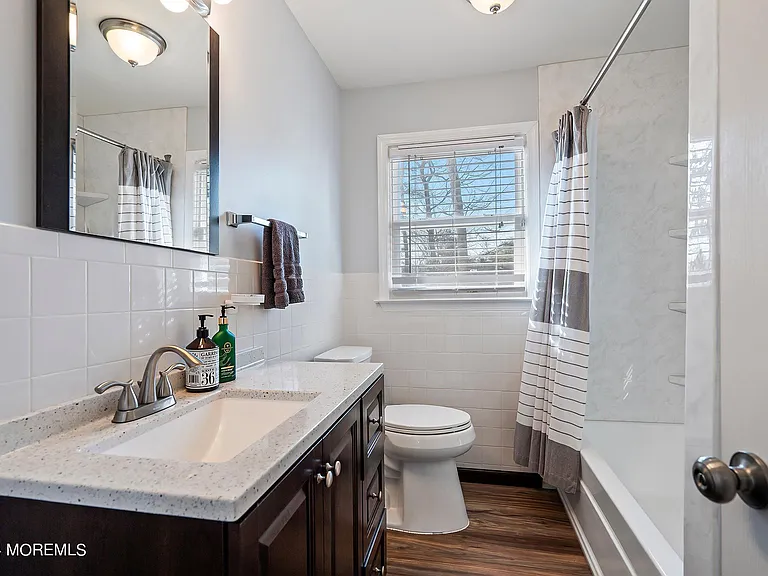 209 Sinclair Ave — Photo 11
