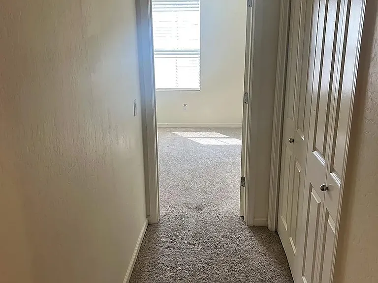5918 Esmerelda Ave — Photo 14