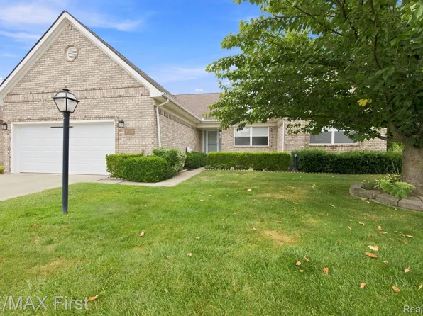 53644 Clarion Dr, Macomb, MI 48042