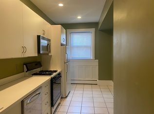 7 Regent Cir, Brookline, MA 02445