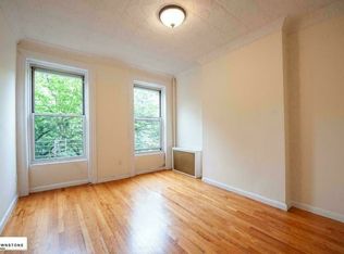 422 Clinton St APT 3, Brooklyn, NY 11231