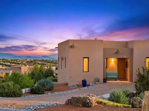12 Via Secunda, Santa Fe, NM 87507