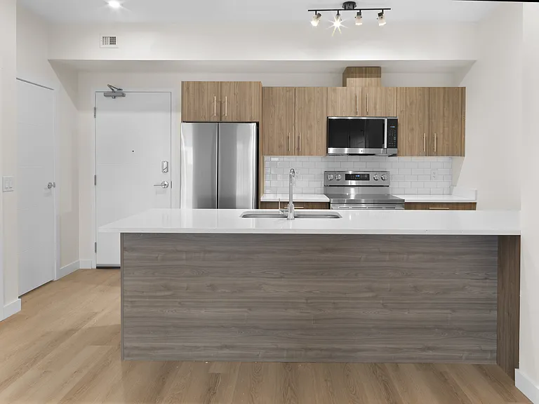 300 Rankin Dr — Photo 30