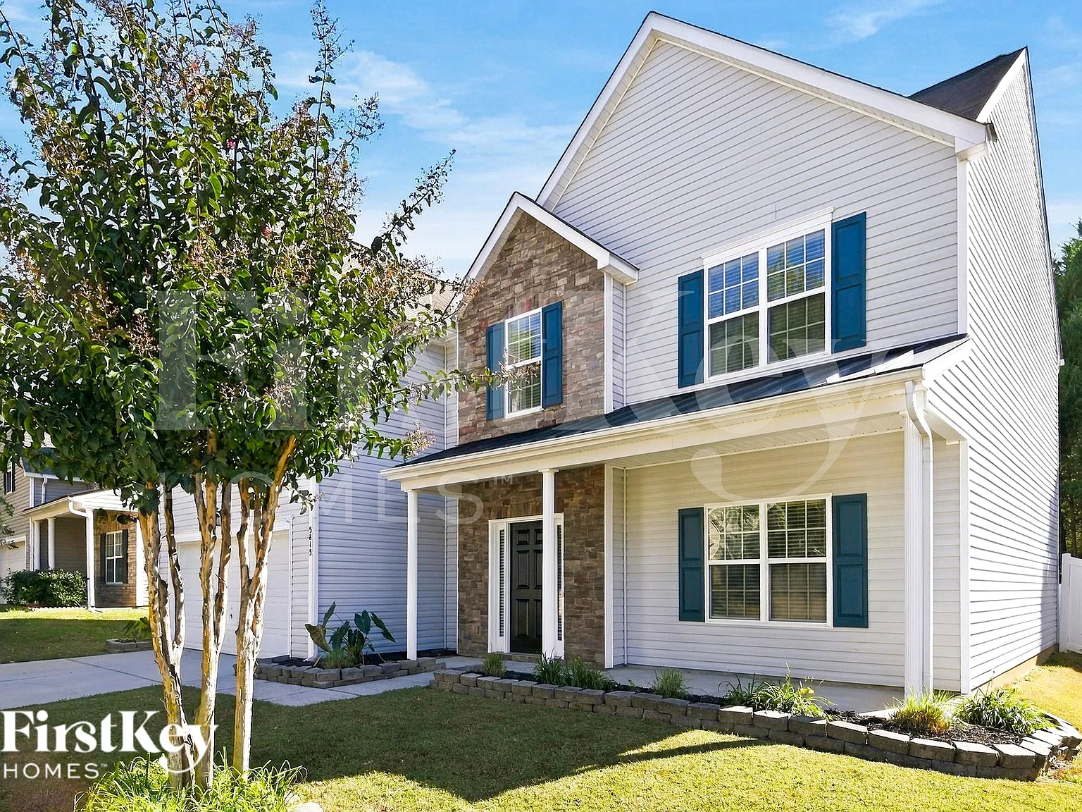 4 bed, 2.5 bath, 2607 sqft, $2,480 — Photo 2
