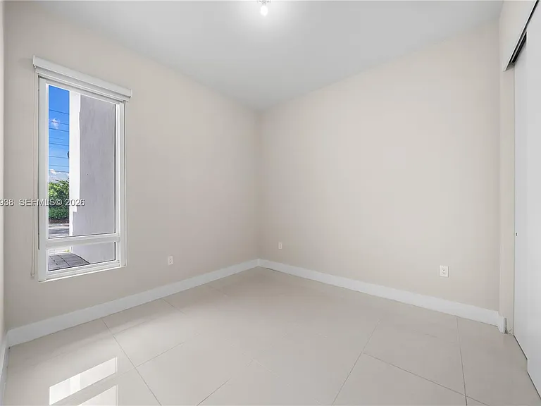 10280 NW 63rd Ter #104 — Photo 15