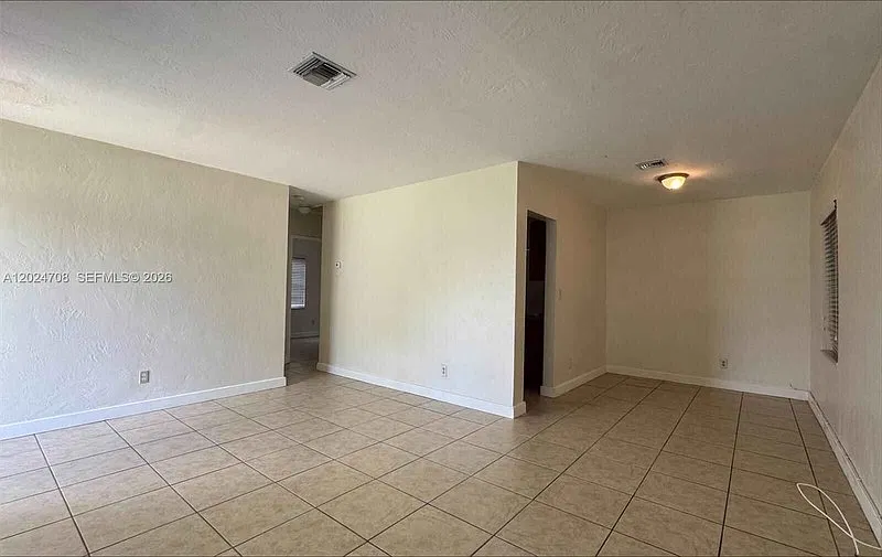 1320 NW 87th St