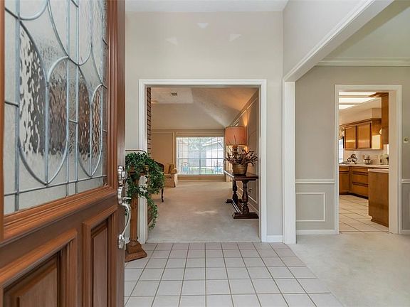 5th image of 15974 Knolls Lodge Dr