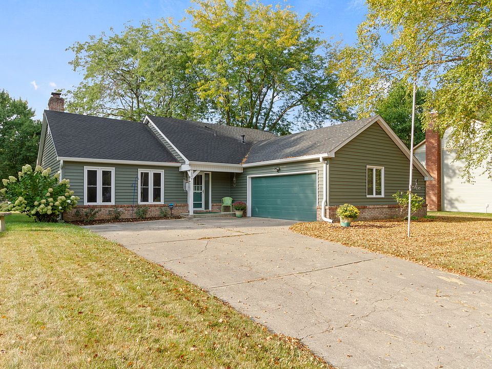 1st image of 246 Yorkshire Cir