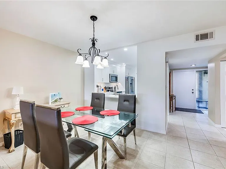 1802 Kings Lake Blvd #2-101 — Photo 6