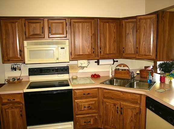 4th image of 155 Duff Dr