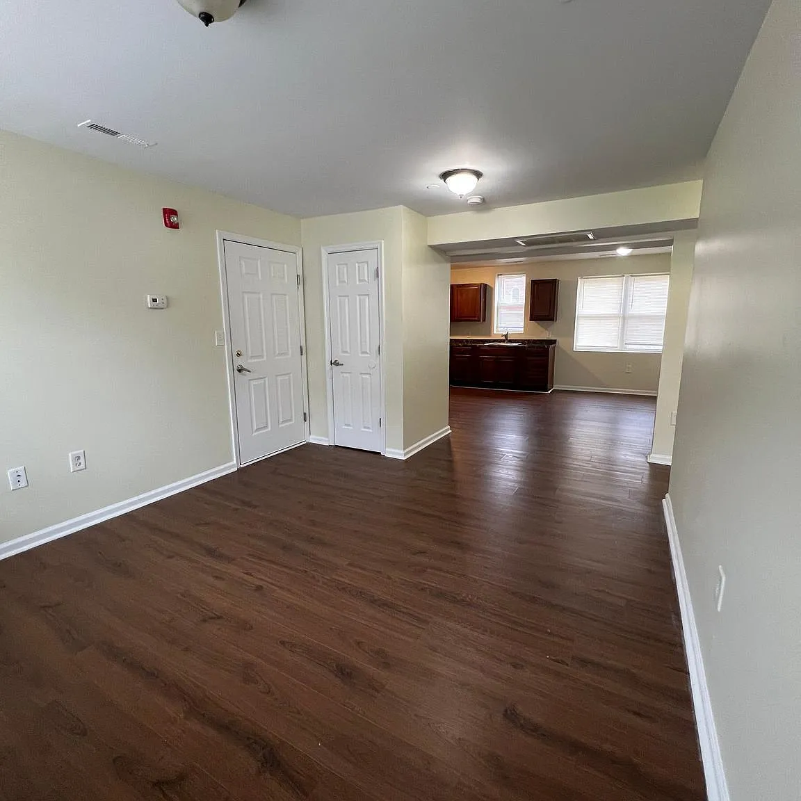 2 bed, 17856 sqft, $1,375 — Photo 4
