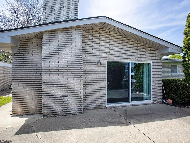 35470 Dearing Dr — Photo 16