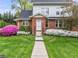 4712 Hunt Ave, Chevy Chase, MD 20815
