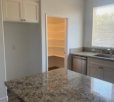 4th image of 726 Saint Timothy Pl
